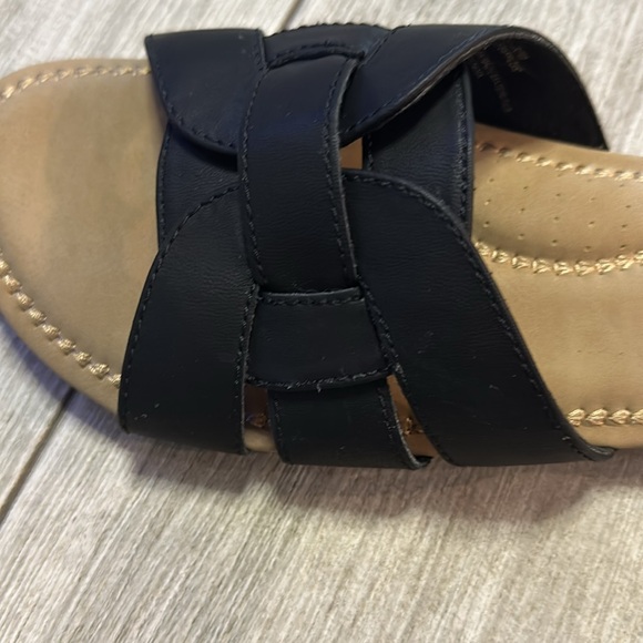 Cliffs by White Mountain Women's Fredie Sandal - Picture 2 of 5